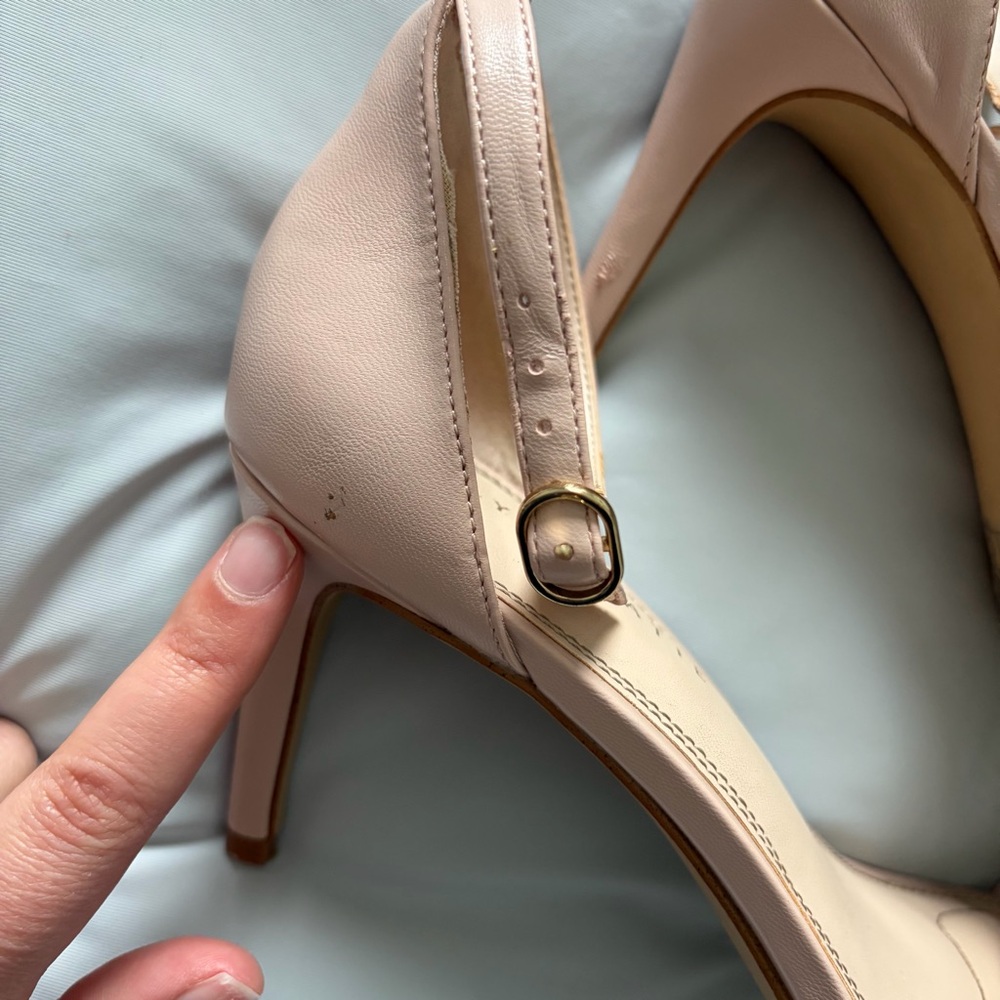 Kellie & Katie: Women's Natural Lixie Sandal - Picture 4 of 8